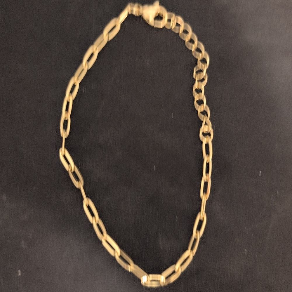 Elegant Gold Chain Link Bracelet